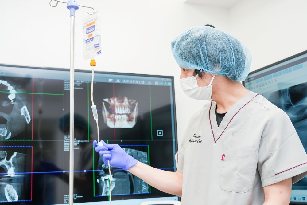 眠っている間にインプラント（麻酔科医在籍）